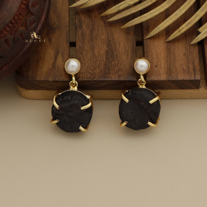 Halle Pearl Dyed Stone Earring