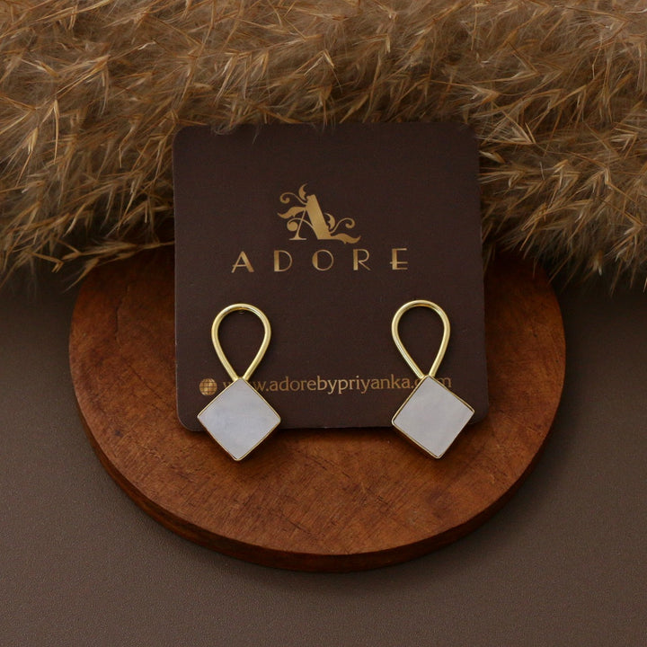 Adorn Diamond MOP Neckpiece With Earring