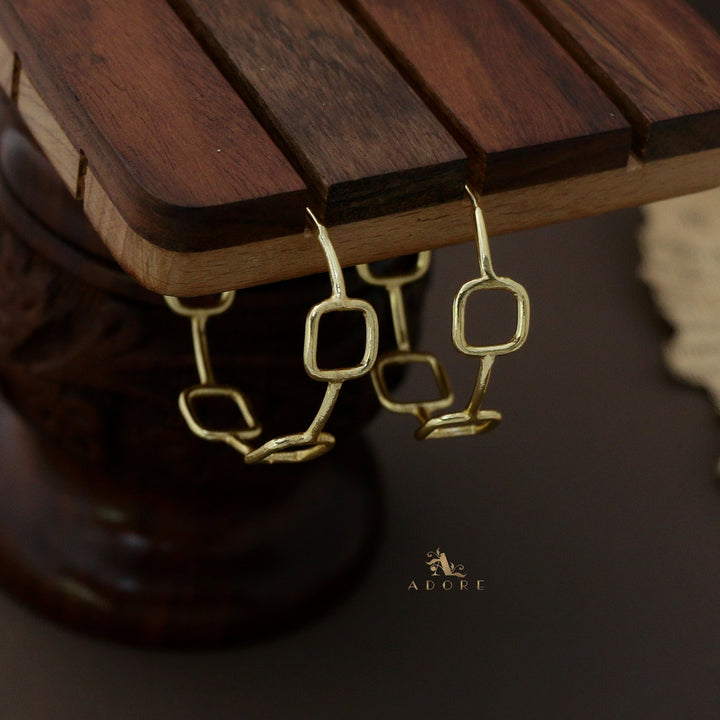 Mini Golden Verna Square Earring