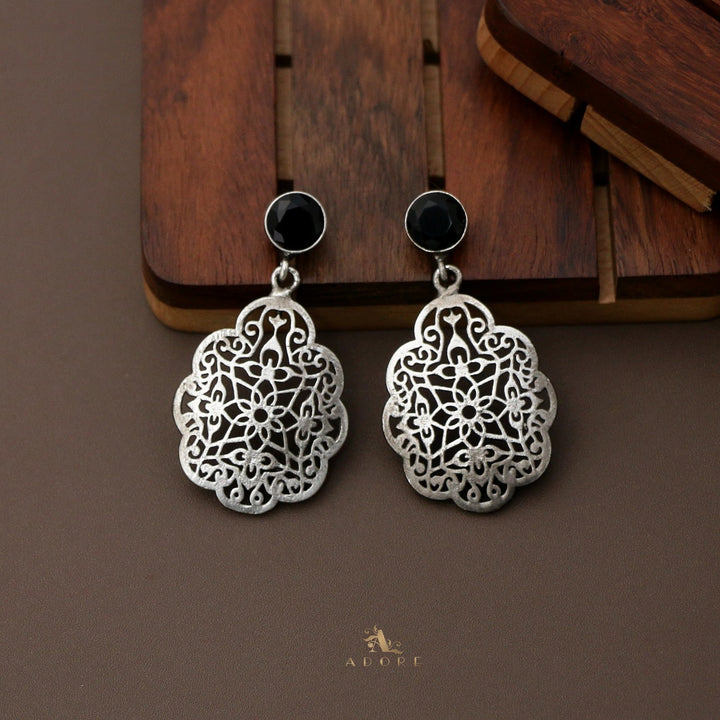 Liev Glossy Earring