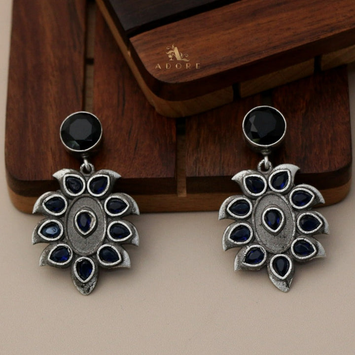 Moneva Round Glossy Earring
