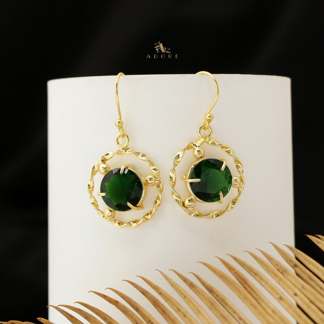 Petula Round Glossy Spiral Drop