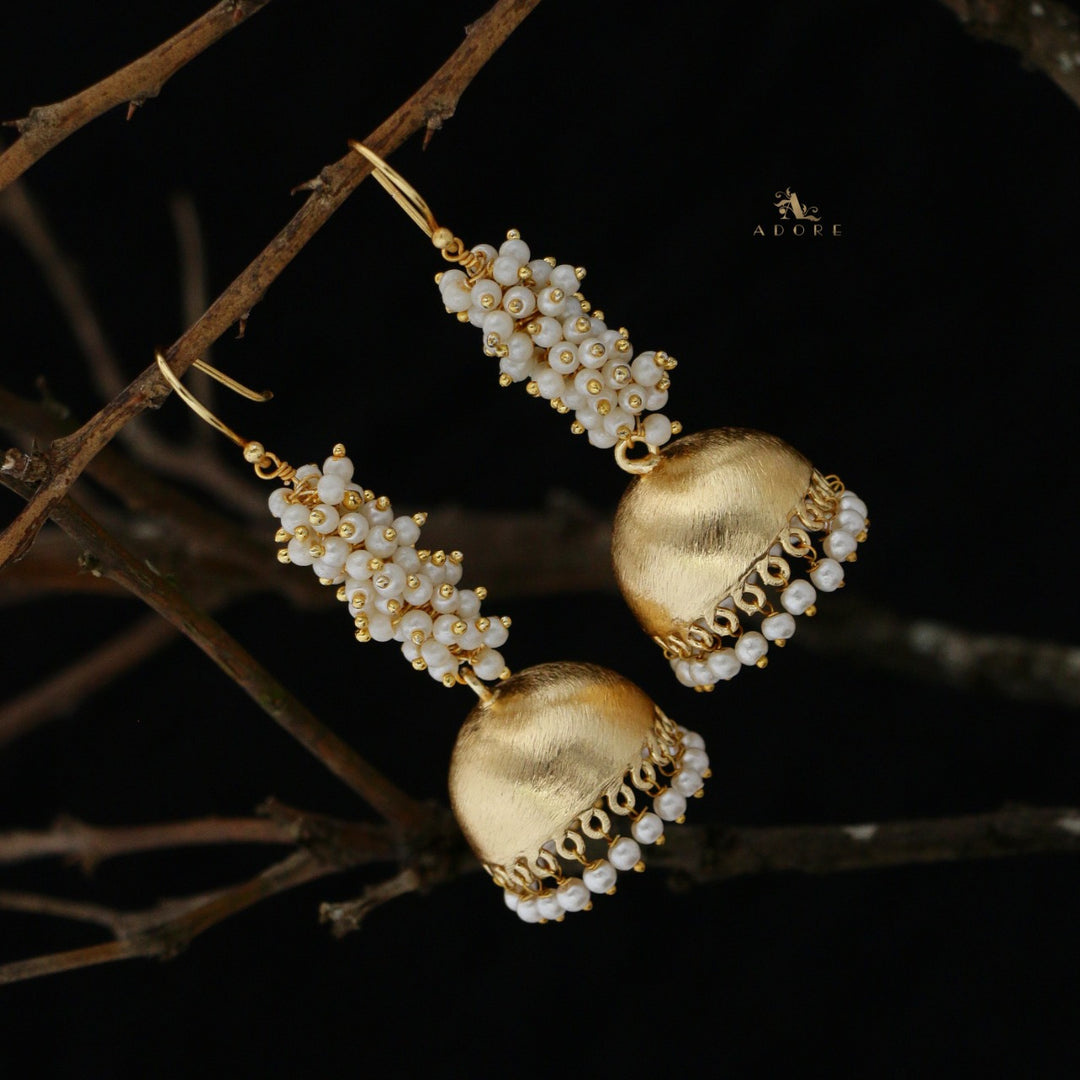 Nashwa Cluster Pearl Jhumka Drop