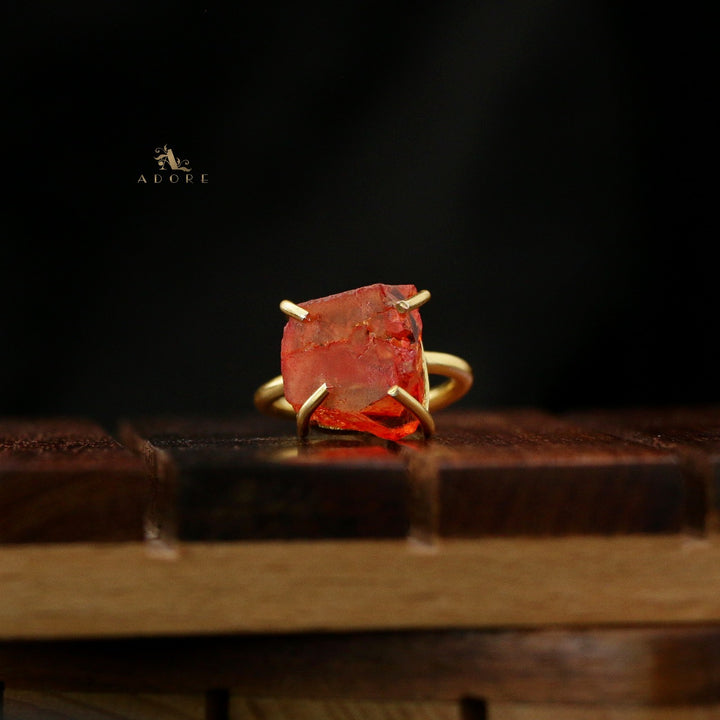 Dilrupa Raw Stone Ring