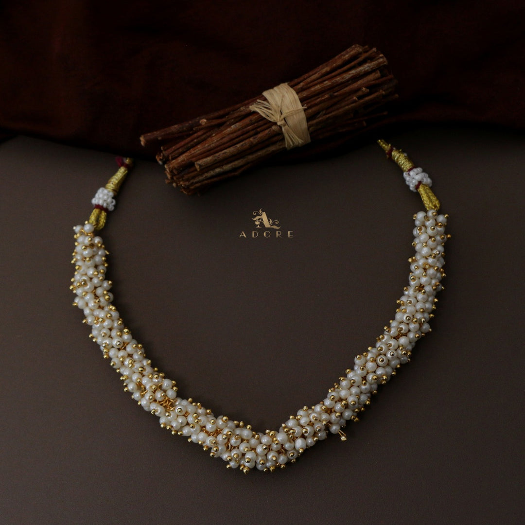 Aurelio Cluster Pearls Short Neckpiece