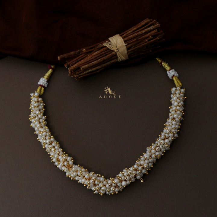 Aurelio Cluster Pearls Short Neckpiece