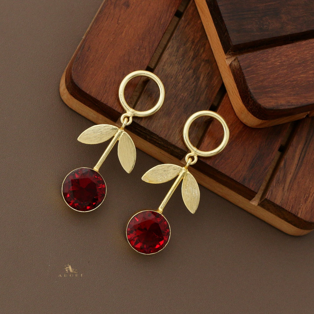 Glossy Round Leafy Stick Earring