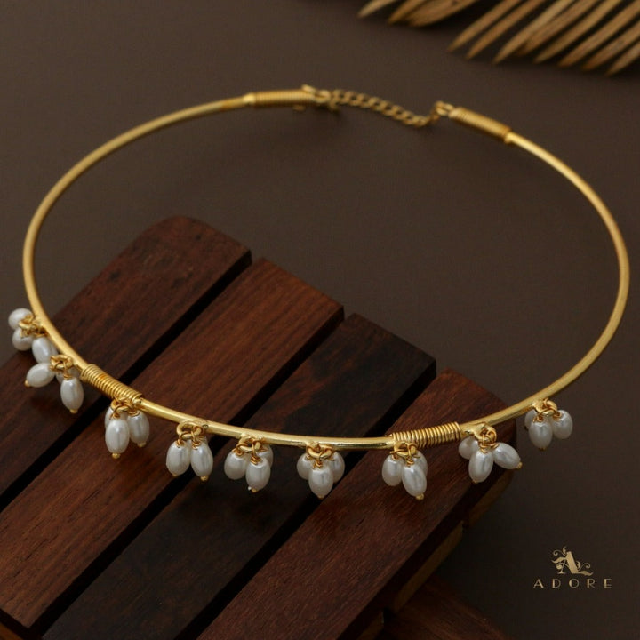 Grape Pearl Golden Neck Cuff