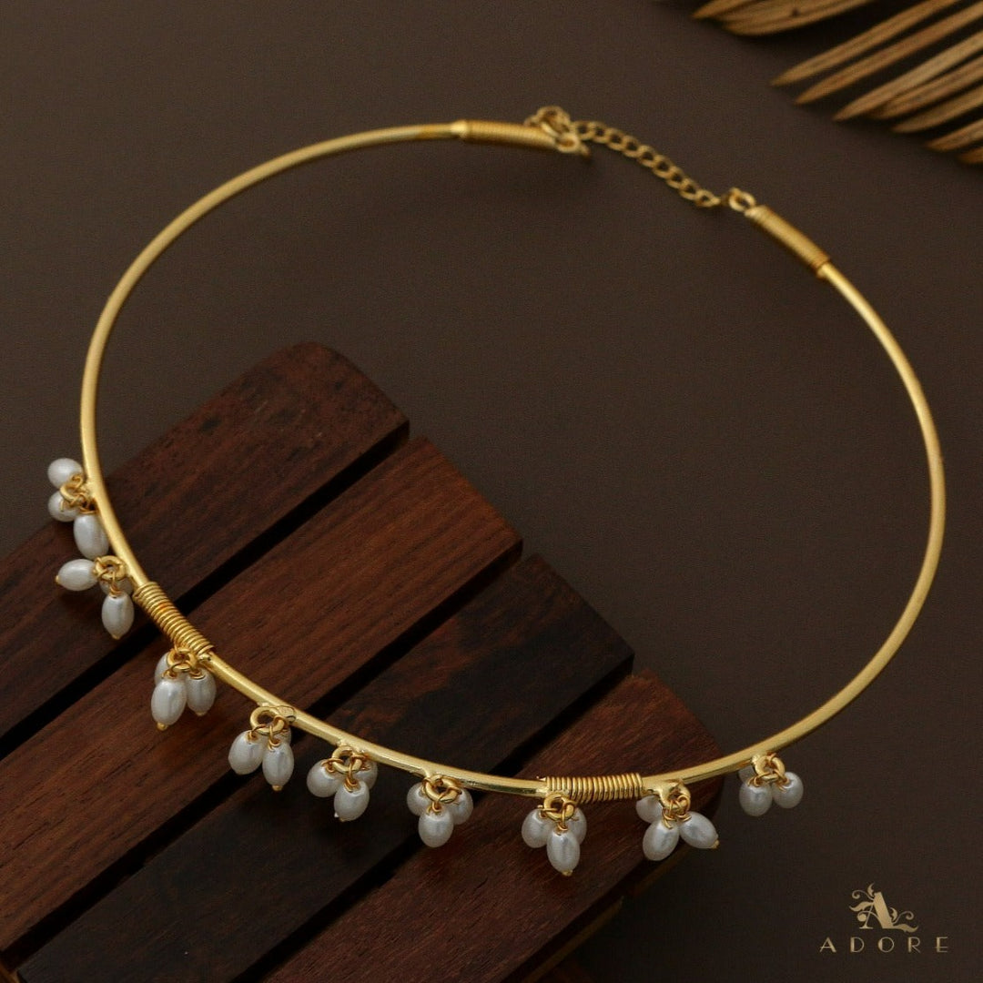 Grape Pearl Golden Neck Cuff