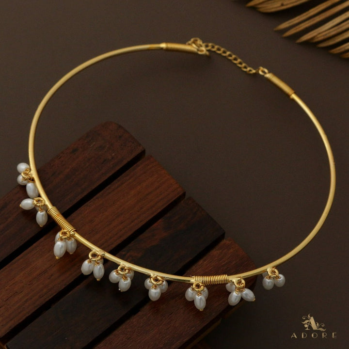 Grape Pearl Golden Neck Cuff