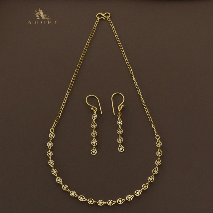 Taral Golden Chain Neckpiece With Drop