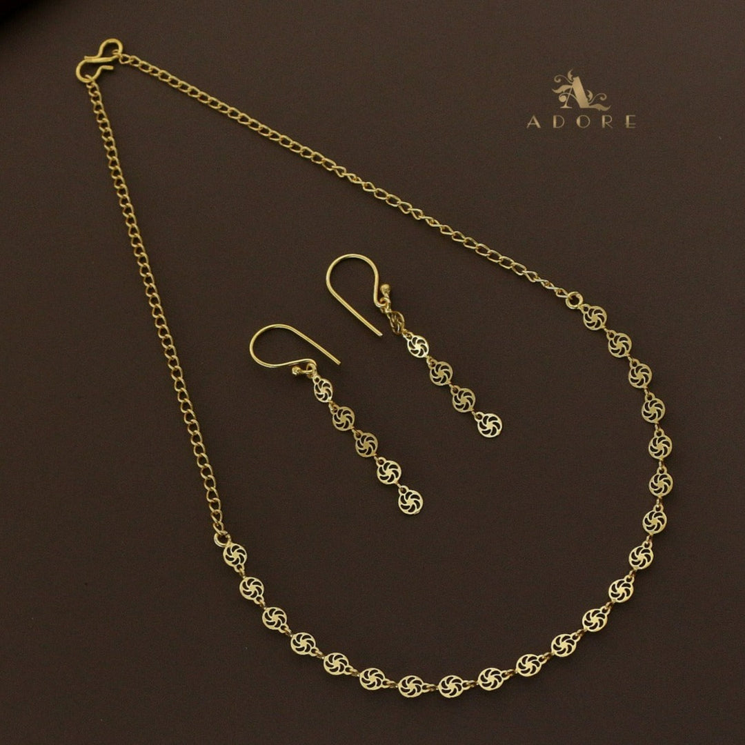 Taral Golden Chain Neckpiece With Drop