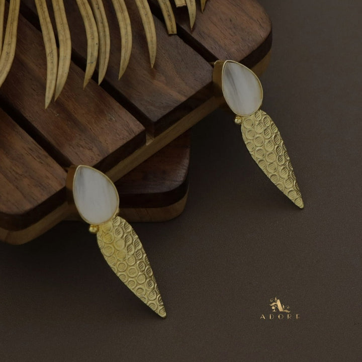 Mop Drop Babble Bar Earring