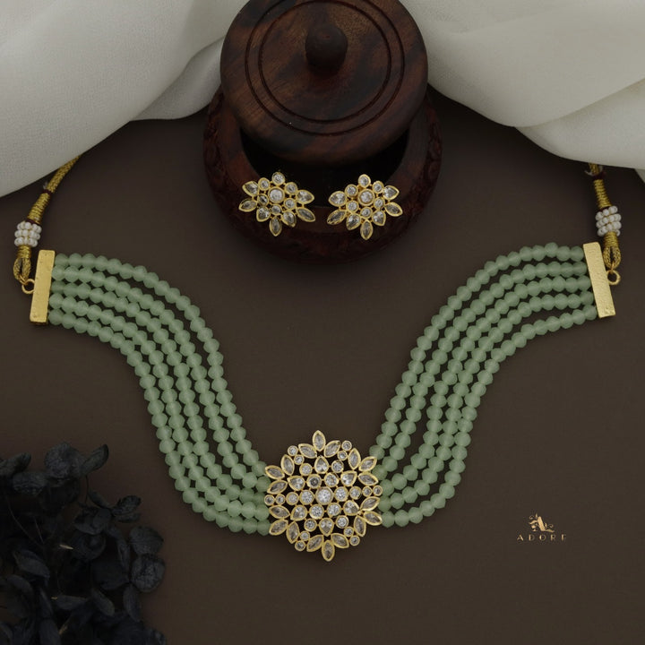 Niyola Choker With Earring