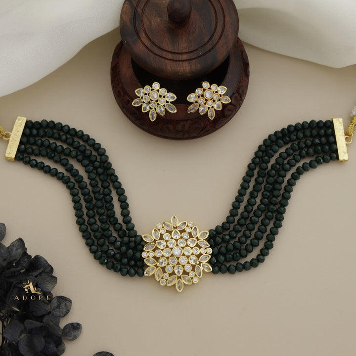 Niyola Choker With Earring