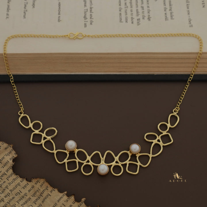 Sabera Fresh Water Pearl Short Neckpiece