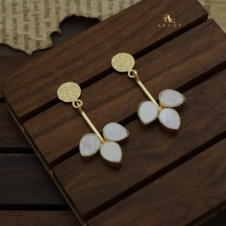 Golden Bubble Round Stick MOP Leaf Earring