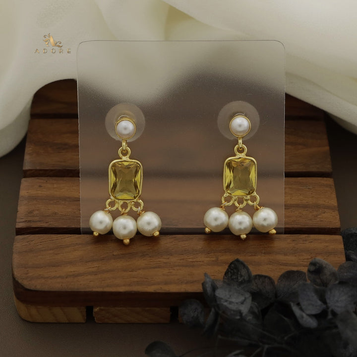 Brenna Rectangle Glossy Pearls Earring