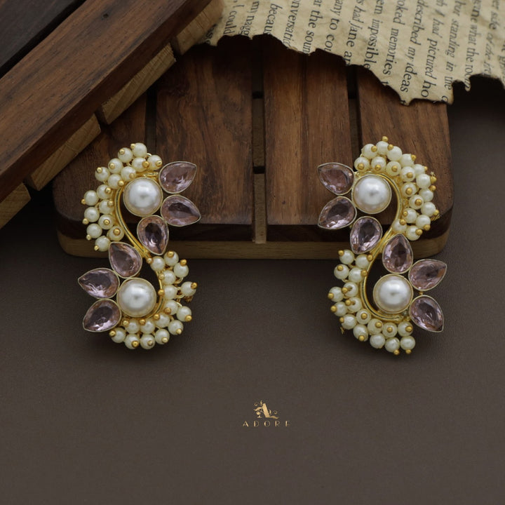 Glossy Flora Clustered Pearl Earring