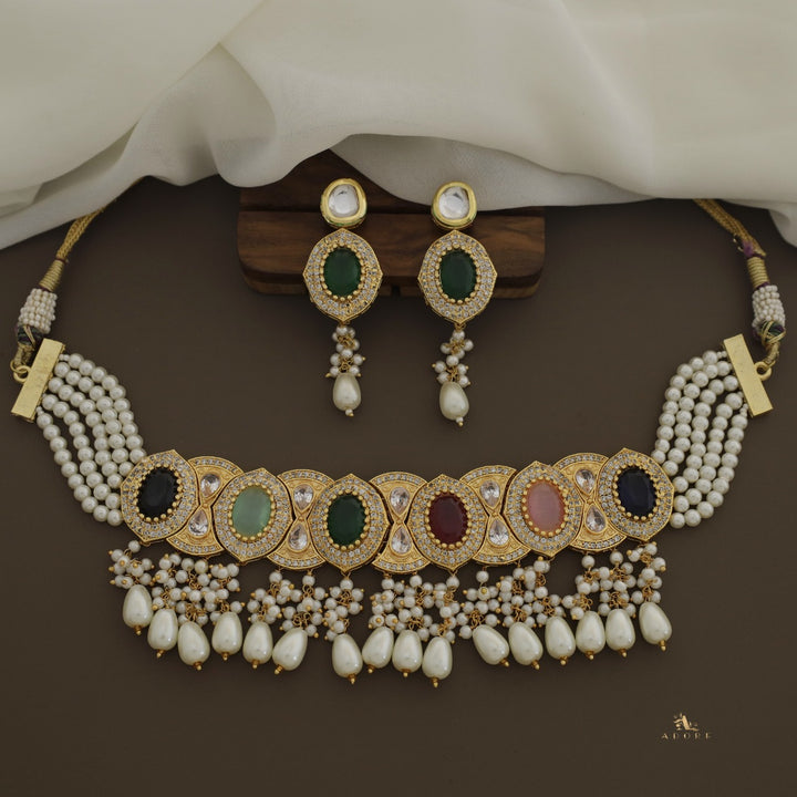 Taruni Kundan Choker With Stud