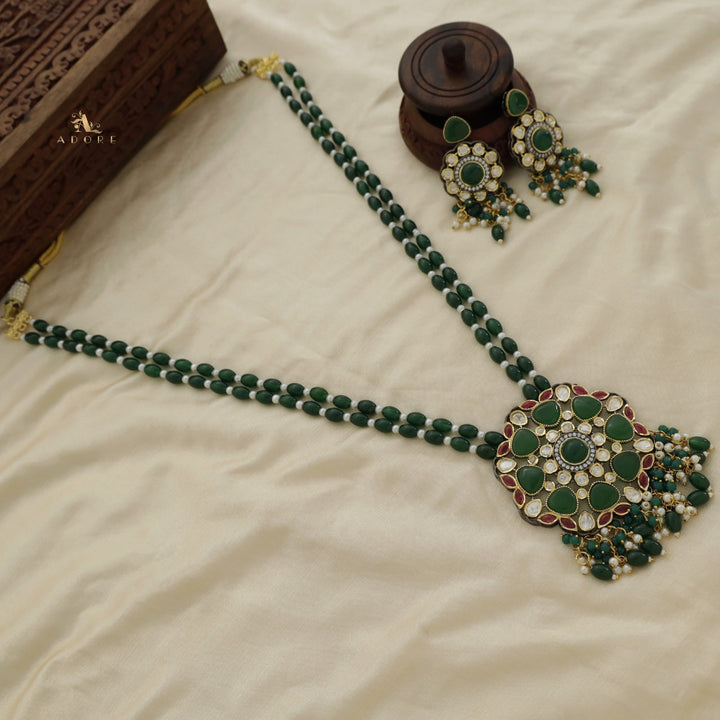 Vanessa Green Long Neckpiece With Earring