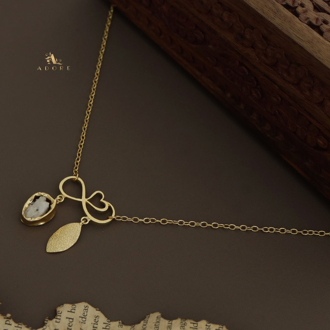 Azaria Raw Stone + Leaf Neckpiece