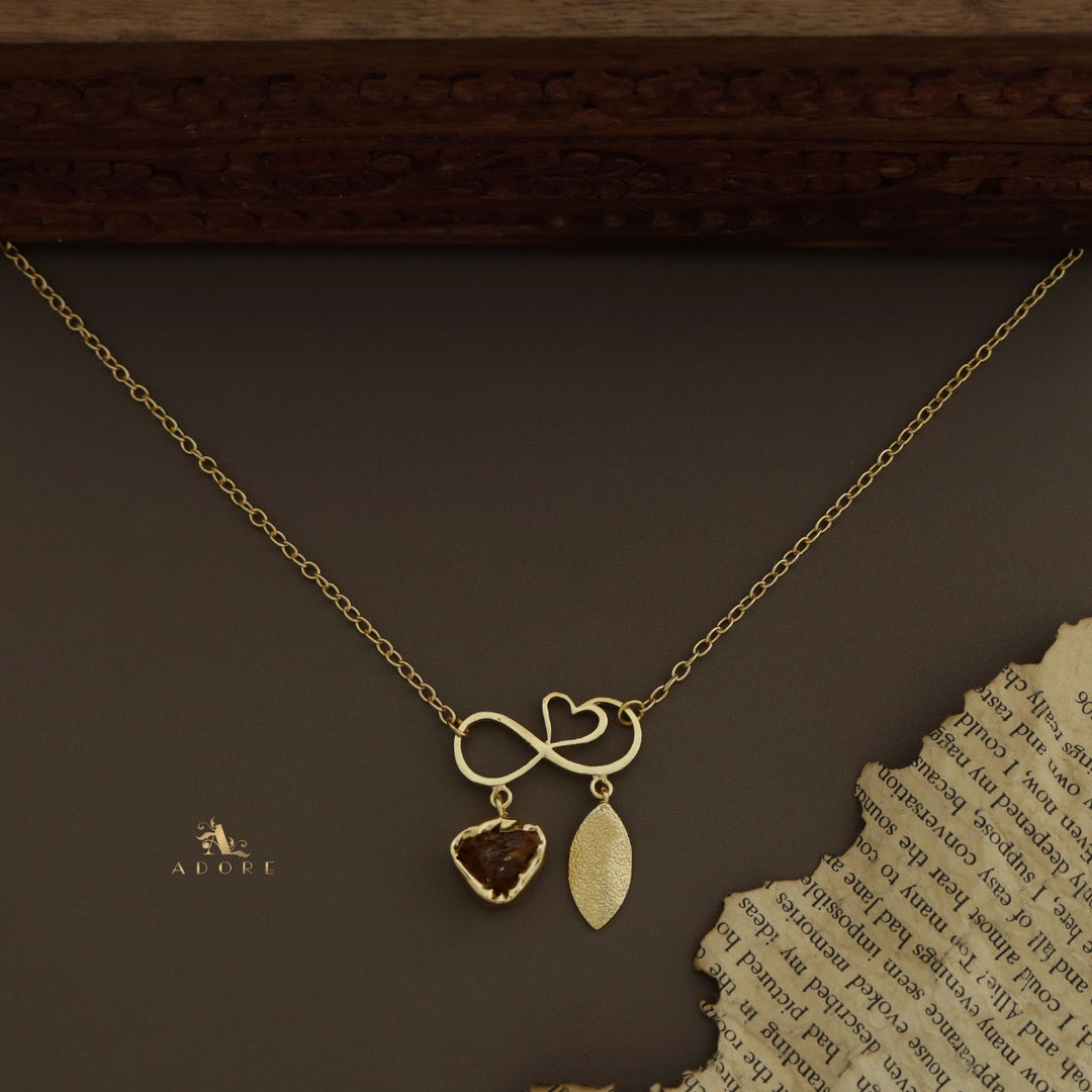 Azaria Raw Stone + Leaf Neckpiece