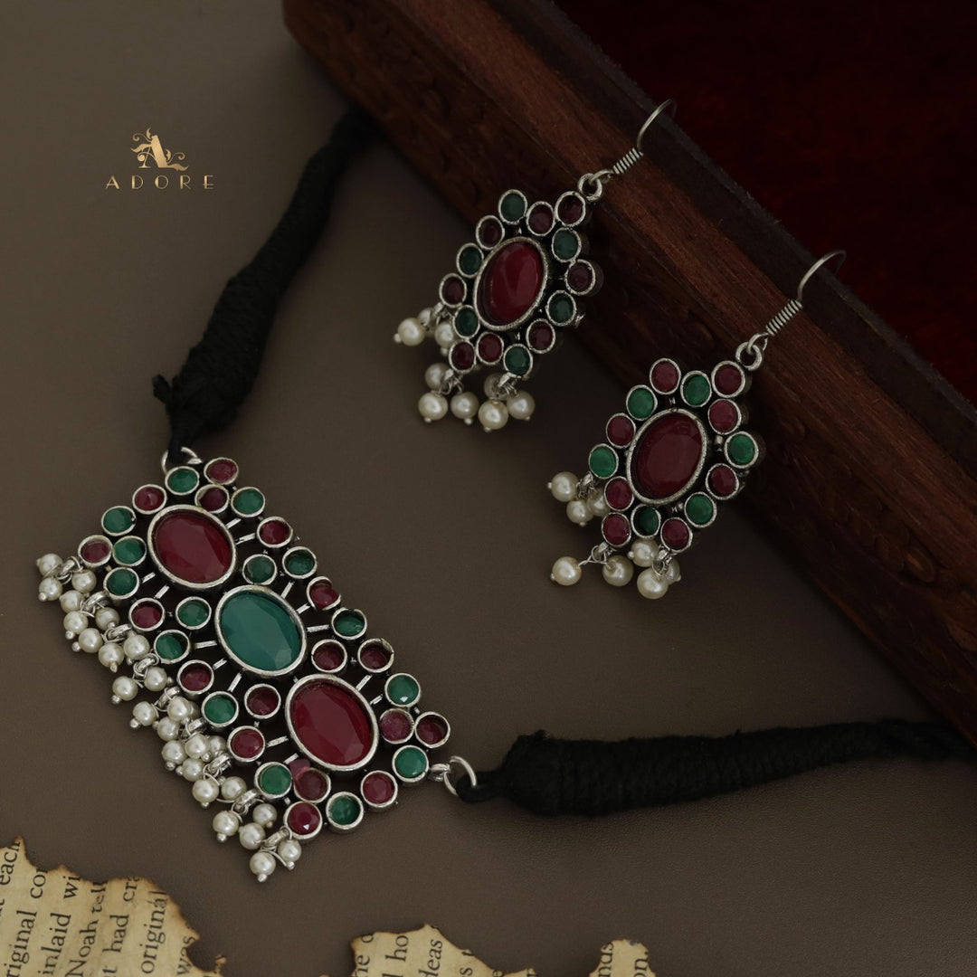 Nuva Choker With Earring