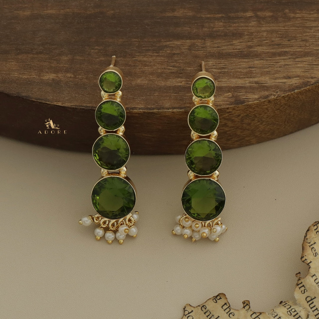 Charvie Glossy Round Stone Cluster Pearl Earring