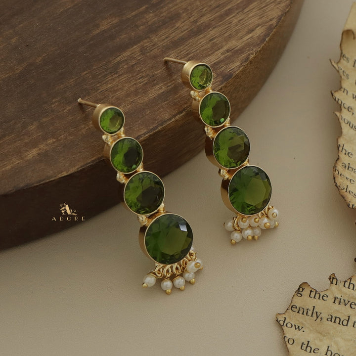 Charvie Glossy Round Stone Cluster Pearl Earring
