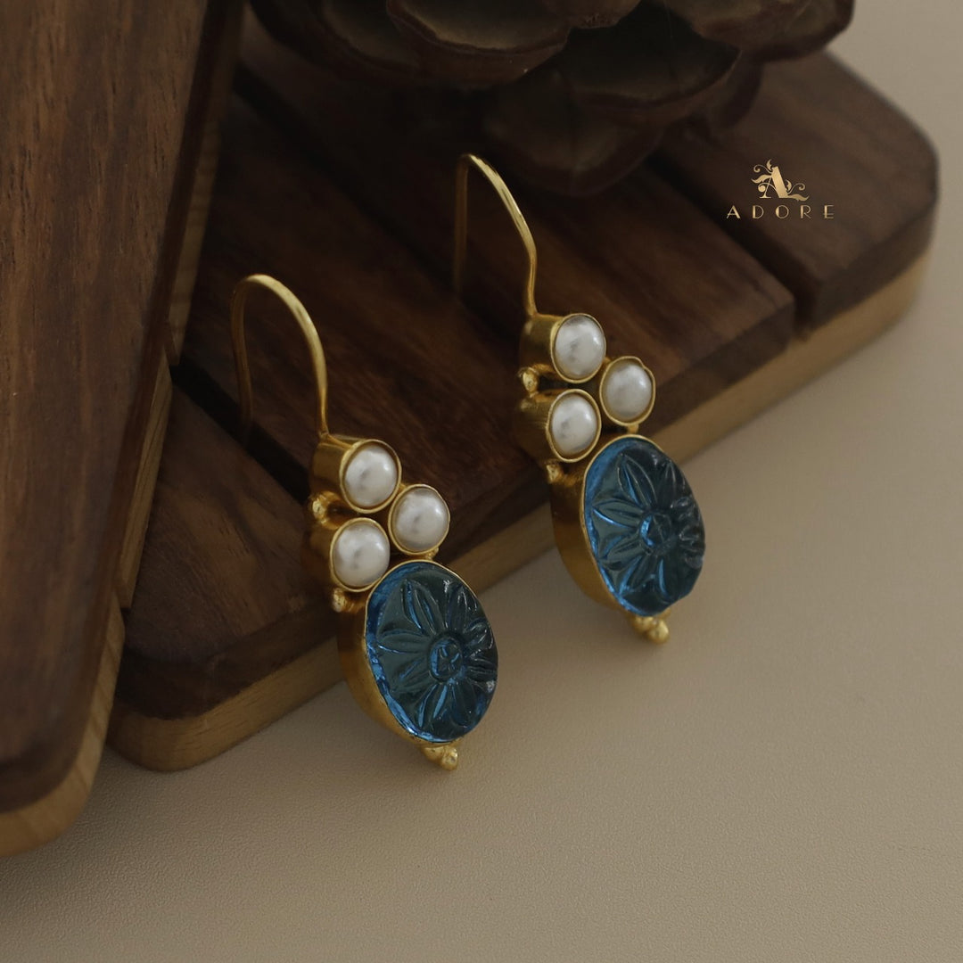 Carved Oval Tri Pearl Drop