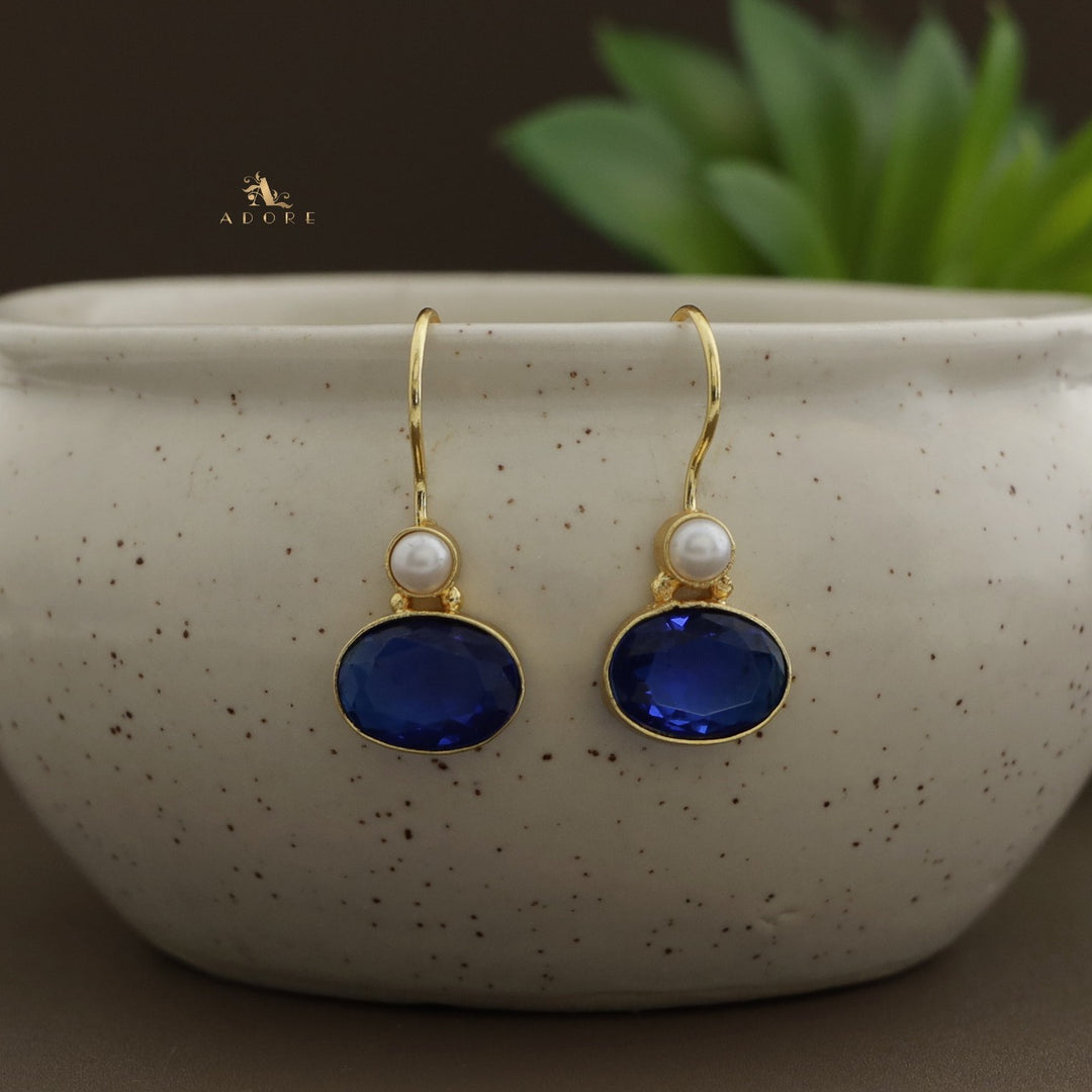 Golden Dhaarini Pearl Earring