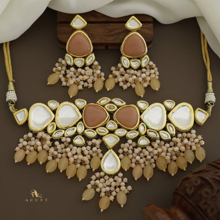 Mehanaz Kundan Choker With Earring