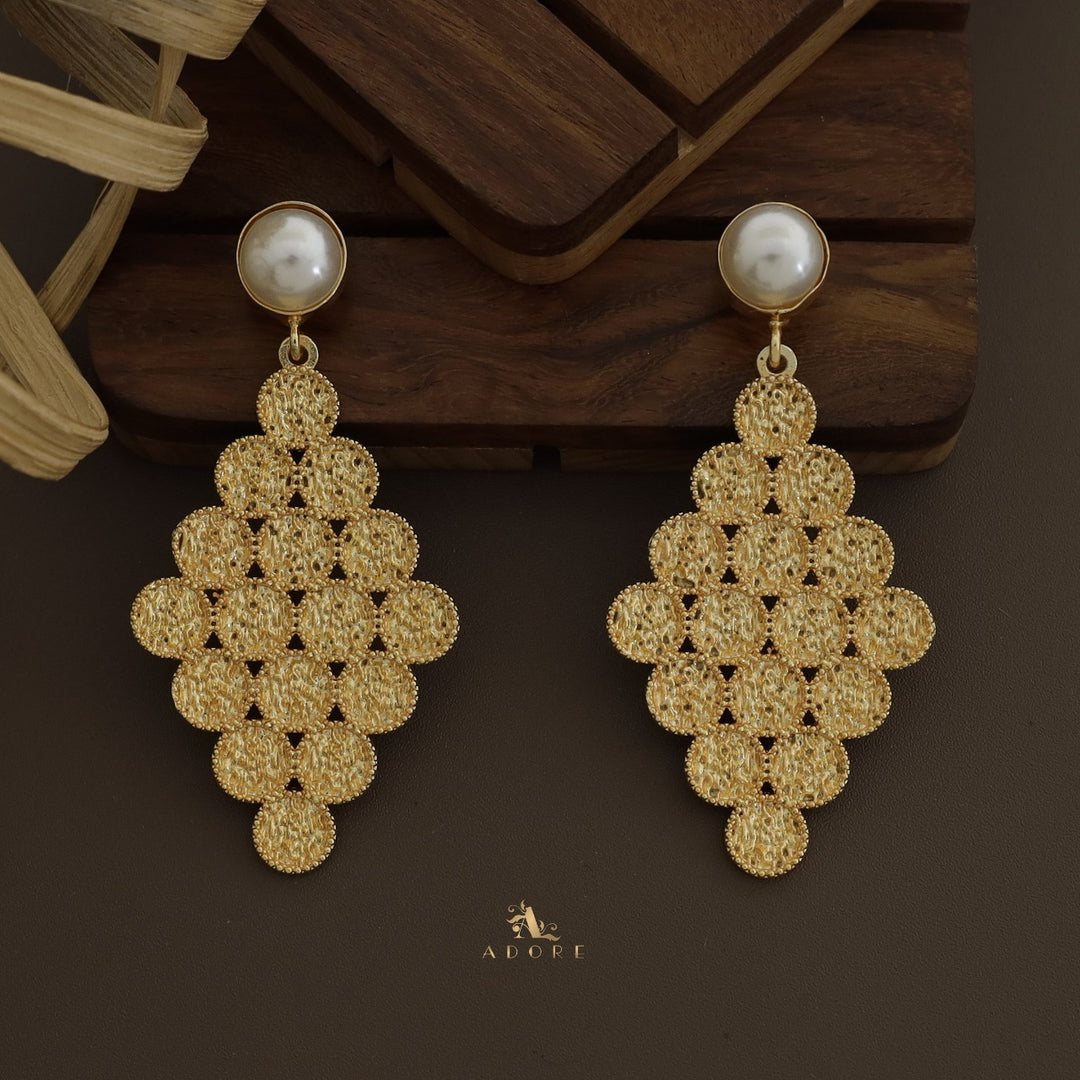 Golden Nixa Honey Comb Earring