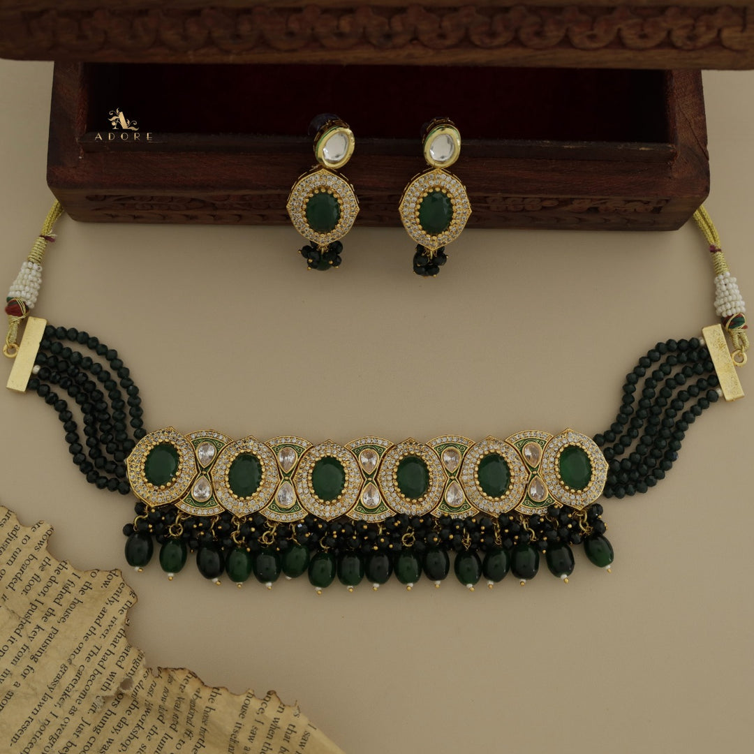 Taruni Kundan Choker With Stud