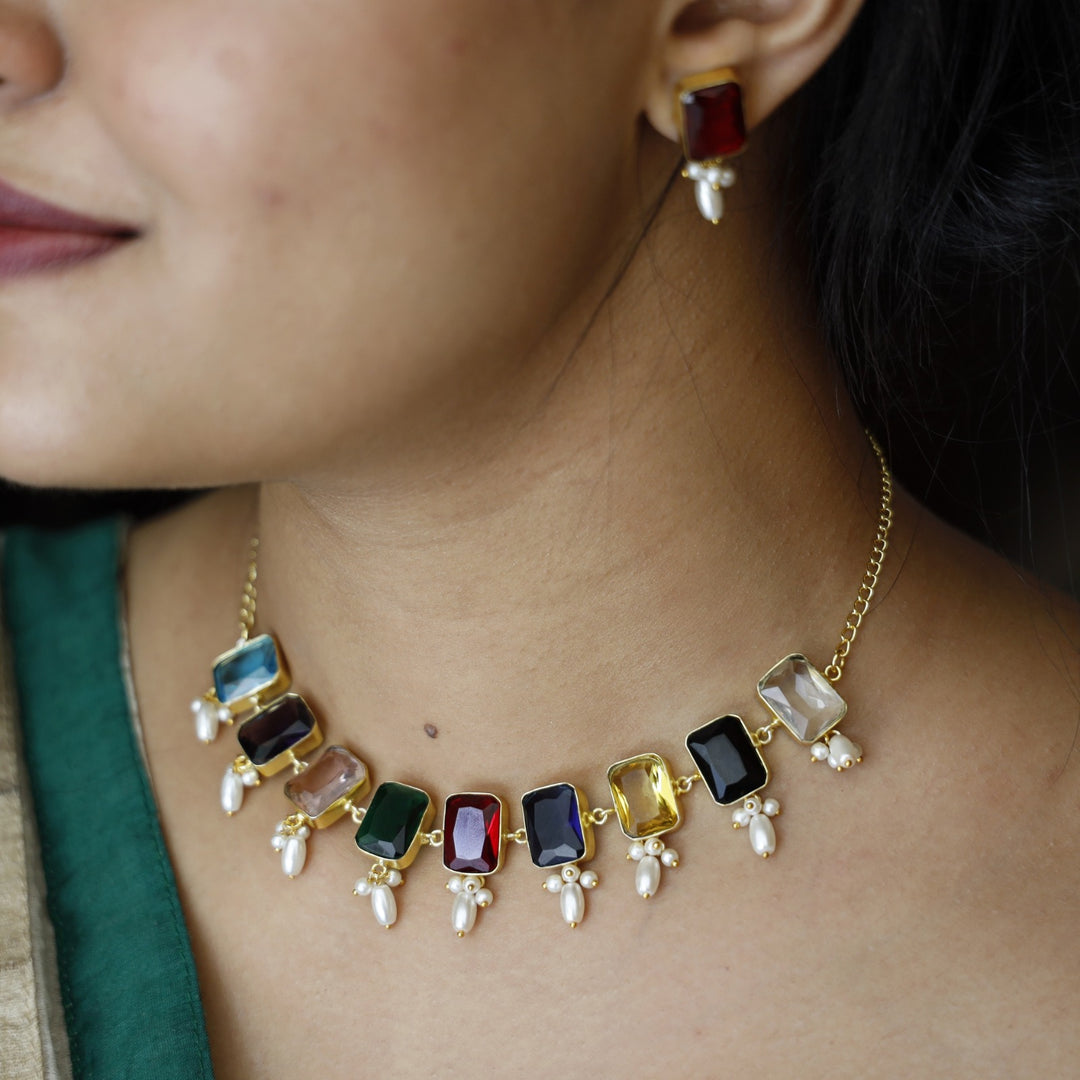 Litzy Glossy Rectangle Pearl Short Neckpiece/Choker With Earring