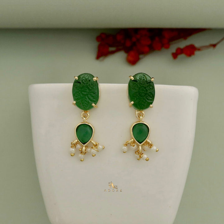 Niyora Carved & Glossy Pearl Earring
