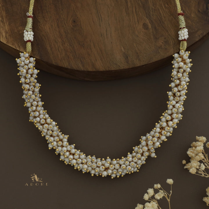 Aurelio Cluster Pearls Short Neckpiece