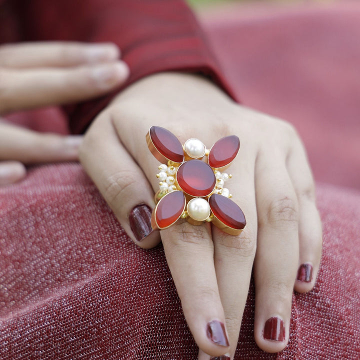 Elegance Raw Stone Cluster Pearl Ring