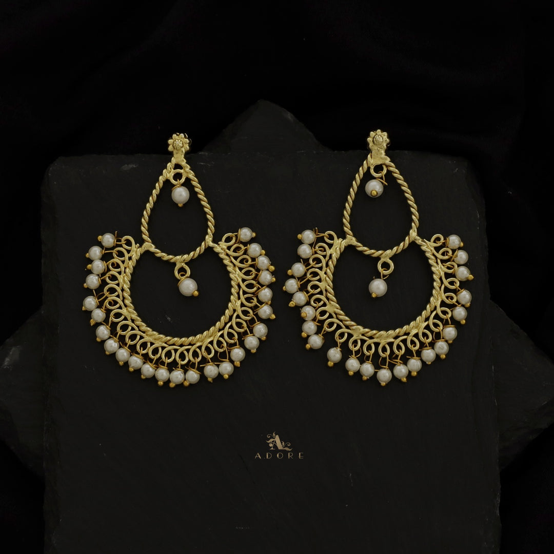 Ayra Golden Twisted Cluster Pearl Earring