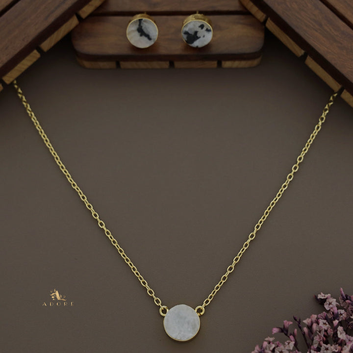 Avianna Round Raw Stone Neckpiece With Stud