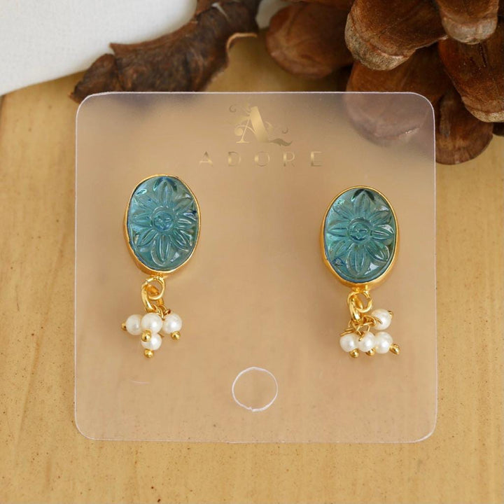 Carved Quartz Flower Pearl Earring