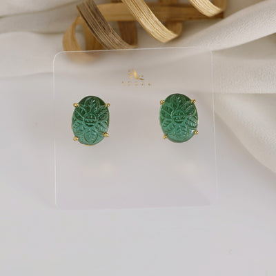 Melo Carved Claw Stud