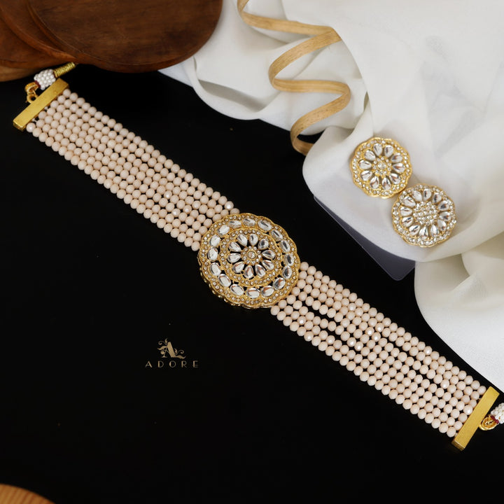 Darmika Choker With Earring