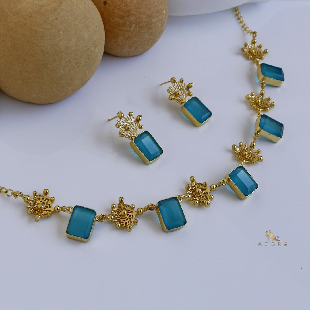 Elite Sparkle Short Neckpiece (1 Layer)