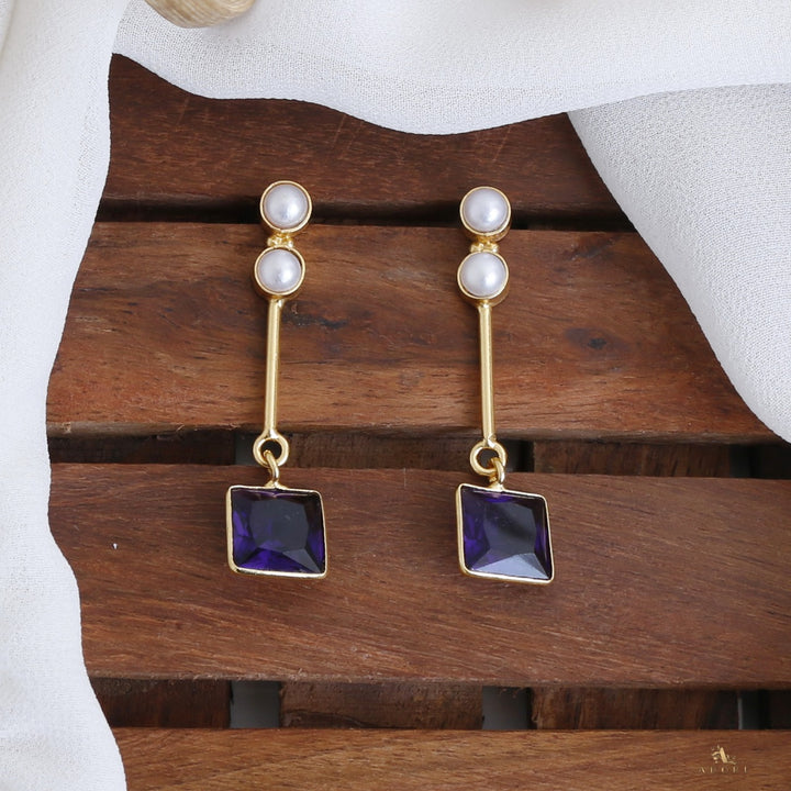 Alana Glossy Square Earring