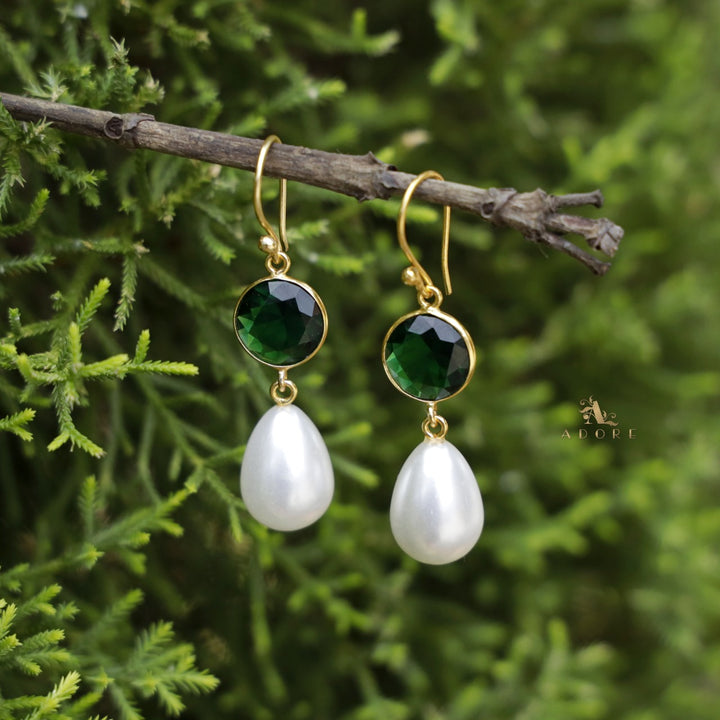 Rakhee Pearl Drop Earring