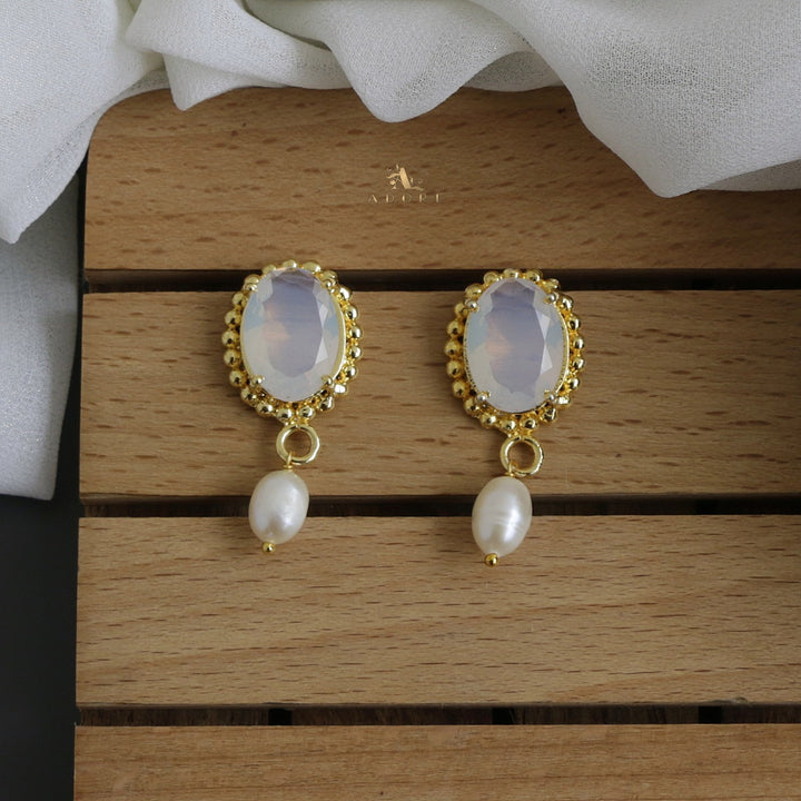 Goldi Glossy Oval Earring