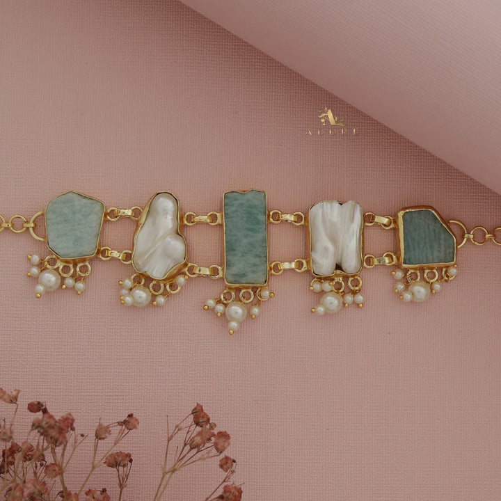 Bethany Raw Stone With Baroque Choker