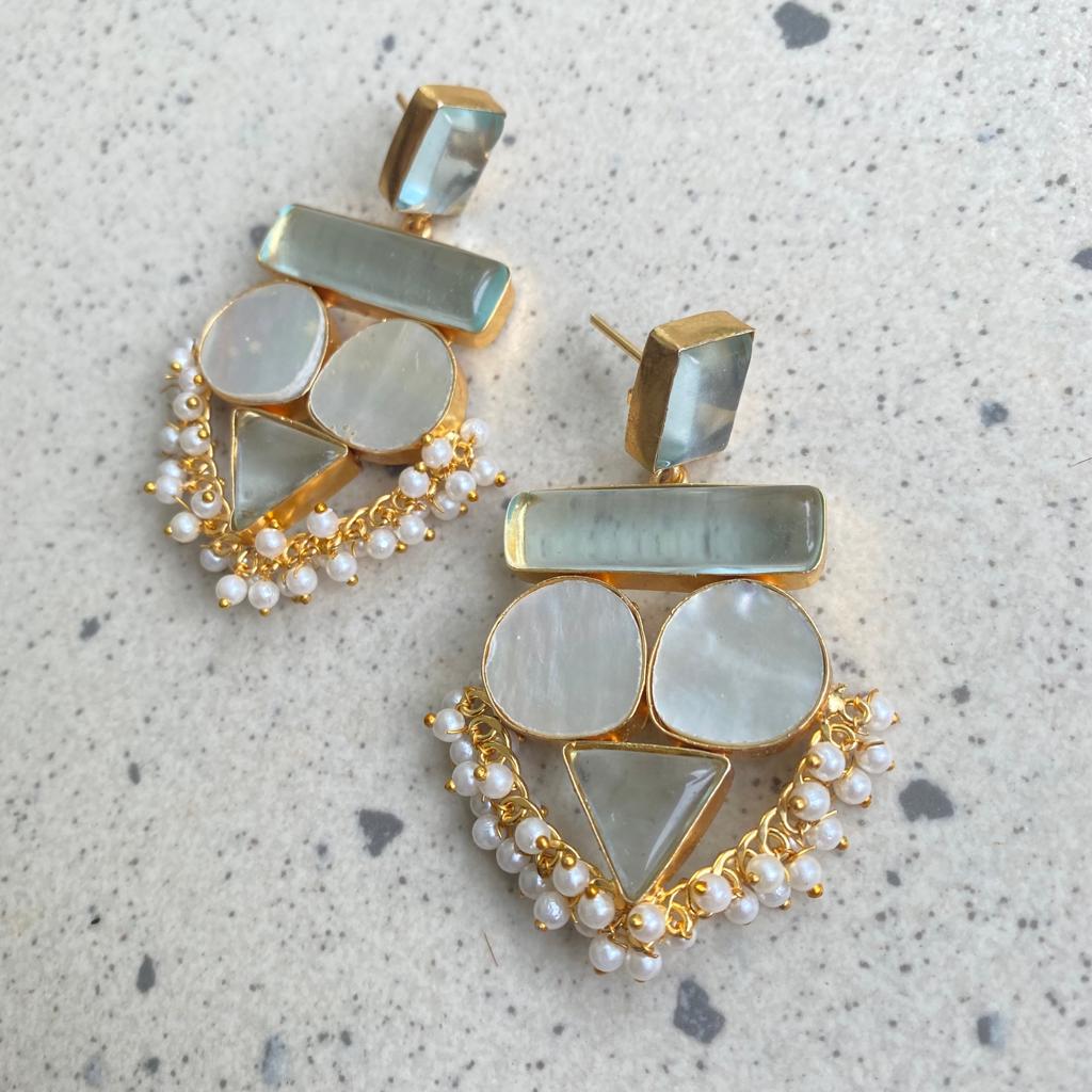 Elite Royal MOP Earring